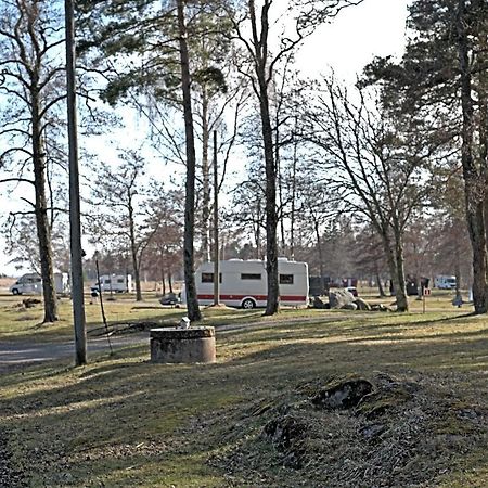 Pukinsaaren Camping คริชตินานเกาพุงกิ ภายนอก รูปภาพ